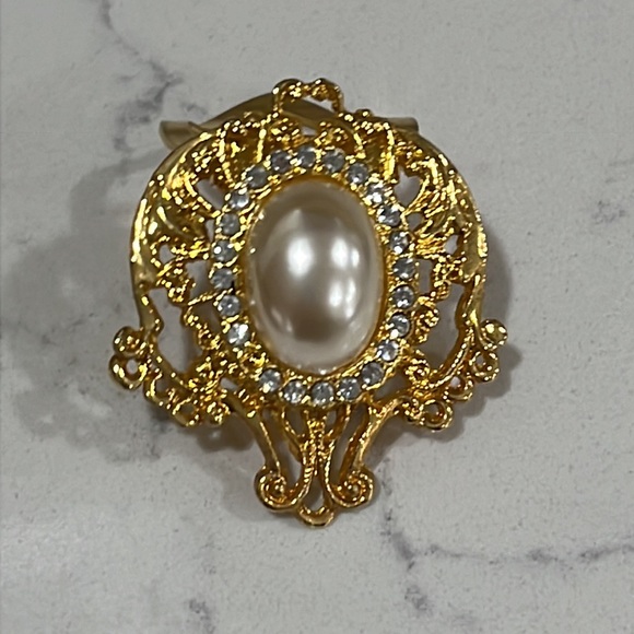 Vintage Faux Pearl & Diamond Clip Brooch - Picture 5 of 6